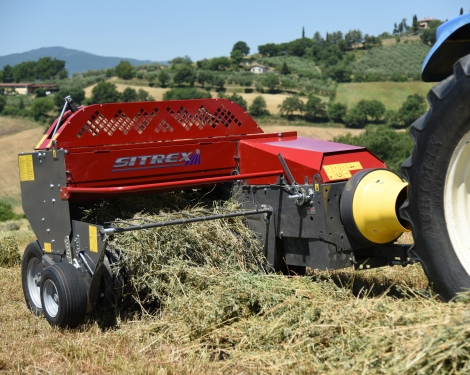 Mini Compact Square Baler - Dump Trailer